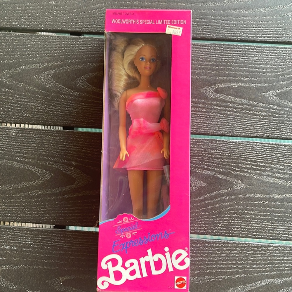 NRFB Vintage 1990 Woolworth’s Special Edition ~ Special Expressions Barbie 🌸